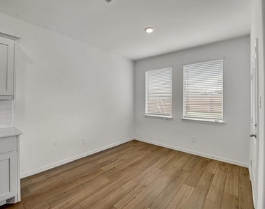 3221 Sioux Trail - Photo Thumbnail 20