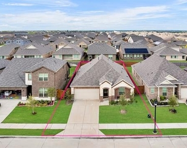 3221 Sioux Trail - Photo Thumbnail 24