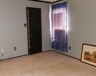 1413 Alford Drive - Photo Thumbnail 15