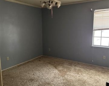1413 Alford Drive - Photo Thumbnail 10