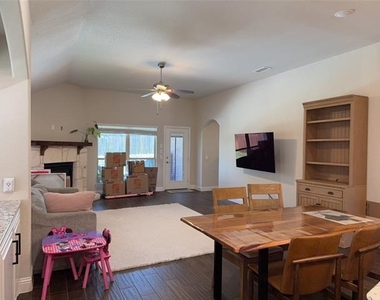 1113 Pheasant Crossing - Photo Thumbnail 8