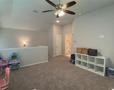 1113 Pheasant Crossing - Photo Thumbnail 20