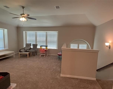 1113 Pheasant Crossing - Photo Thumbnail 21