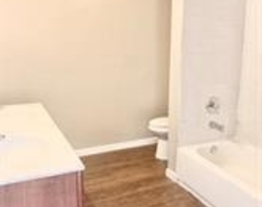 100 Brandies Street - Photo Thumbnail 6