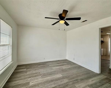 1509 Se 18th Street - Photo Thumbnail 5