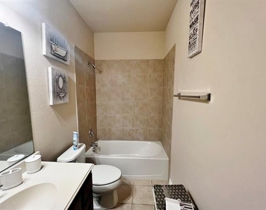 9322 Moon River Drive - Photo Thumbnail 8