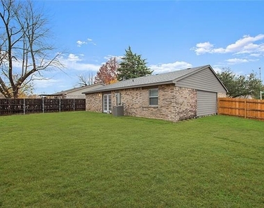 801 Sunny Slope Drive - Photo Thumbnail 14