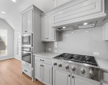 1822 Buckeye Lane - Photo Thumbnail 22