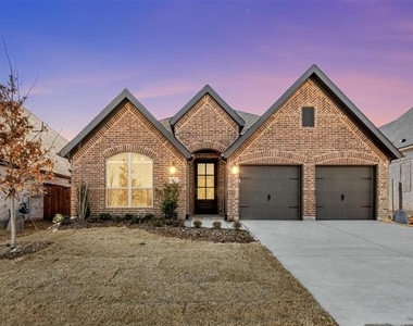 1822 Buckeye Lane - Photo Thumbnail 1