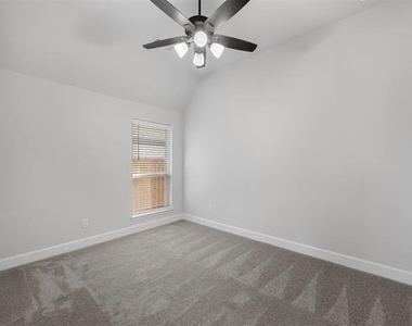 1822 Buckeye Lane - Photo Thumbnail 6