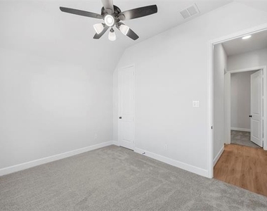 1822 Buckeye Lane - Photo Thumbnail 5