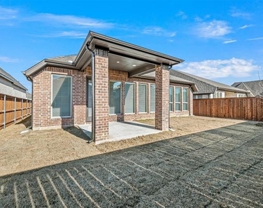 1822 Buckeye Lane - Photo Thumbnail 36