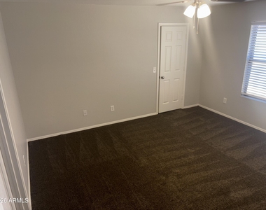 5225 E Florian Avenue - Photo Thumbnail 6