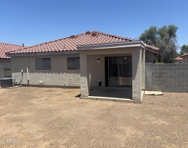5225 E Florian Avenue - Photo Thumbnail 11