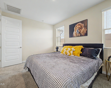 5816 N 90th Drive - Photo Thumbnail 12