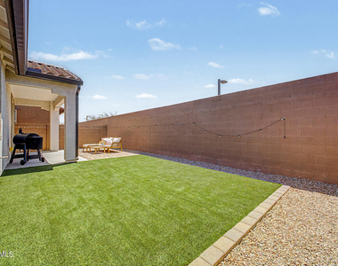 5816 N 90th Drive - Photo Thumbnail 3