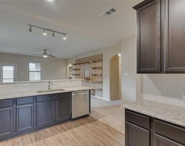 1517 Hill Top Court - Photo Thumbnail 10