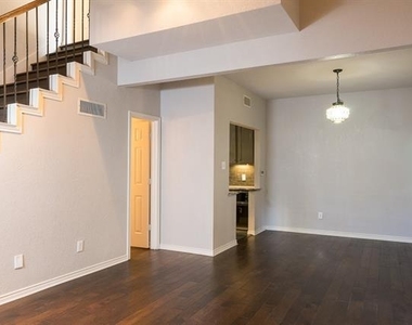 3230 Cole Avenue - Photo Thumbnail 2