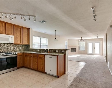 13048 Fencerow Road - Photo Thumbnail 7