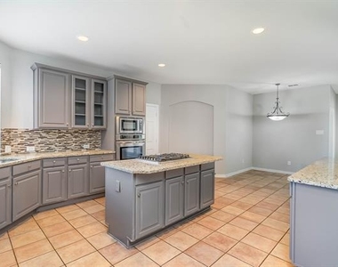 2940 Hagen Drive - Photo Thumbnail 14