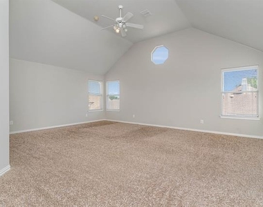 2940 Hagen Drive - Photo Thumbnail 15