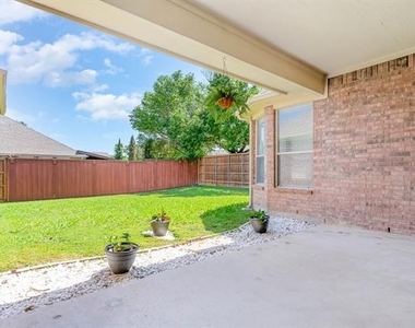 2940 Hagen Drive - Photo Thumbnail 24