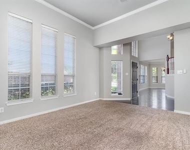 2940 Hagen Drive - Photo Thumbnail 21