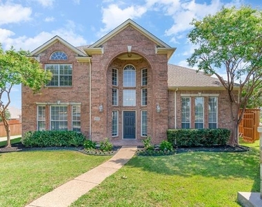 2940 Hagen Drive - Photo Thumbnail 1