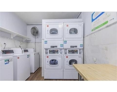 2707 Shelby Avenue - Photo Thumbnail 4