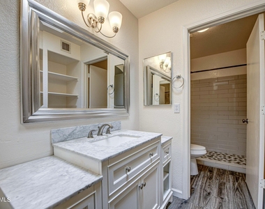 18613 N 35th Street - Photo Thumbnail 4