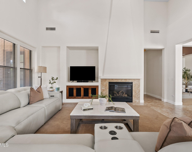 17809 N 57th Place - Photo Thumbnail 31
