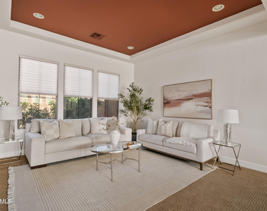17809 N 57th Place - Photo Thumbnail 4