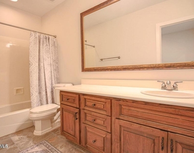 17809 N 57th Place - Photo Thumbnail 43