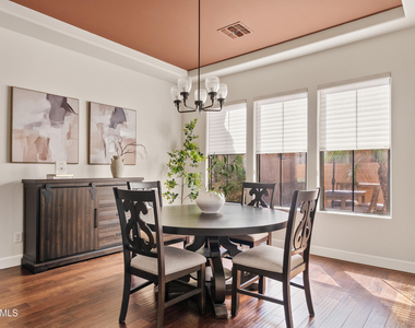 17809 N 57th Place - Photo Thumbnail 7