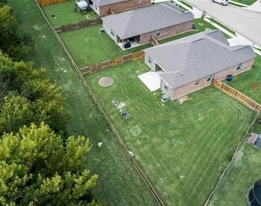 1503 Hill Top Court - Photo Thumbnail 4