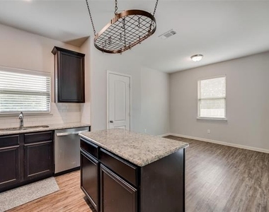 1503 Hill Top Court - Photo Thumbnail 15