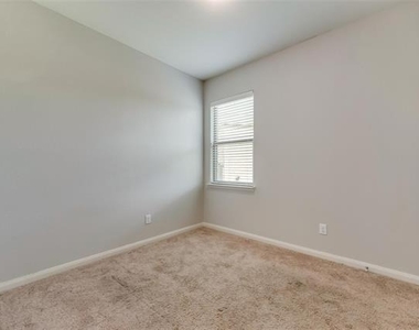 1503 Hill Top Court - Photo Thumbnail 18