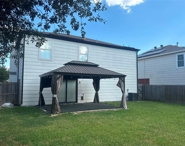 3244 Bent Creek Drive - Photo Thumbnail 5