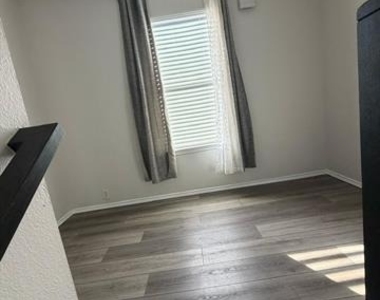 3244 Bent Creek Drive - Photo Thumbnail 8