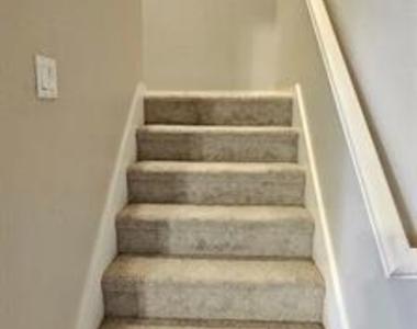 2956 S Bend Drive - Photo Thumbnail 11