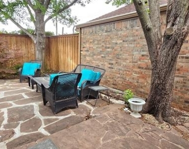 2956 S Bend Drive - Photo Thumbnail 24