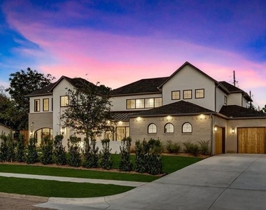 10050 Gooding Drive - Photo Thumbnail 2