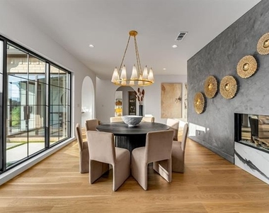 10050 Gooding Drive - Photo Thumbnail 12