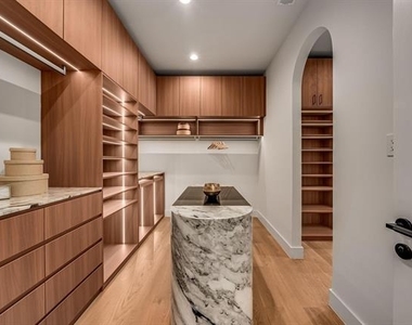 10050 Gooding Drive - Photo Thumbnail 35