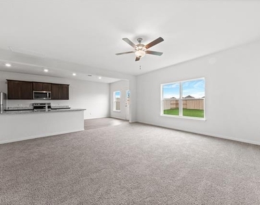 1301 Wind Drift Way - Photo Thumbnail 4