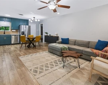 8005 Lazy Lane Road - Photo Thumbnail 3