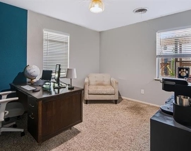 8005 Lazy Lane Road - Photo Thumbnail 23