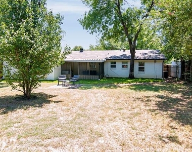 8005 Lazy Lane Road - Photo Thumbnail 30