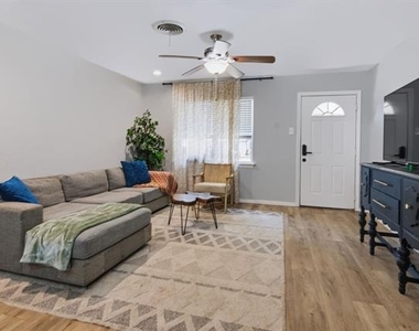 8005 Lazy Lane Road - Photo Thumbnail 5