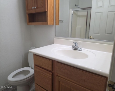 1064 S Jesse Place - Photo Thumbnail 12